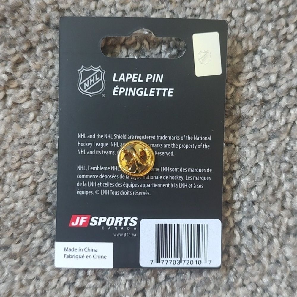 Brand New Ottawa Senators Logo Lapel Pin‎ - Picture 5 of 5